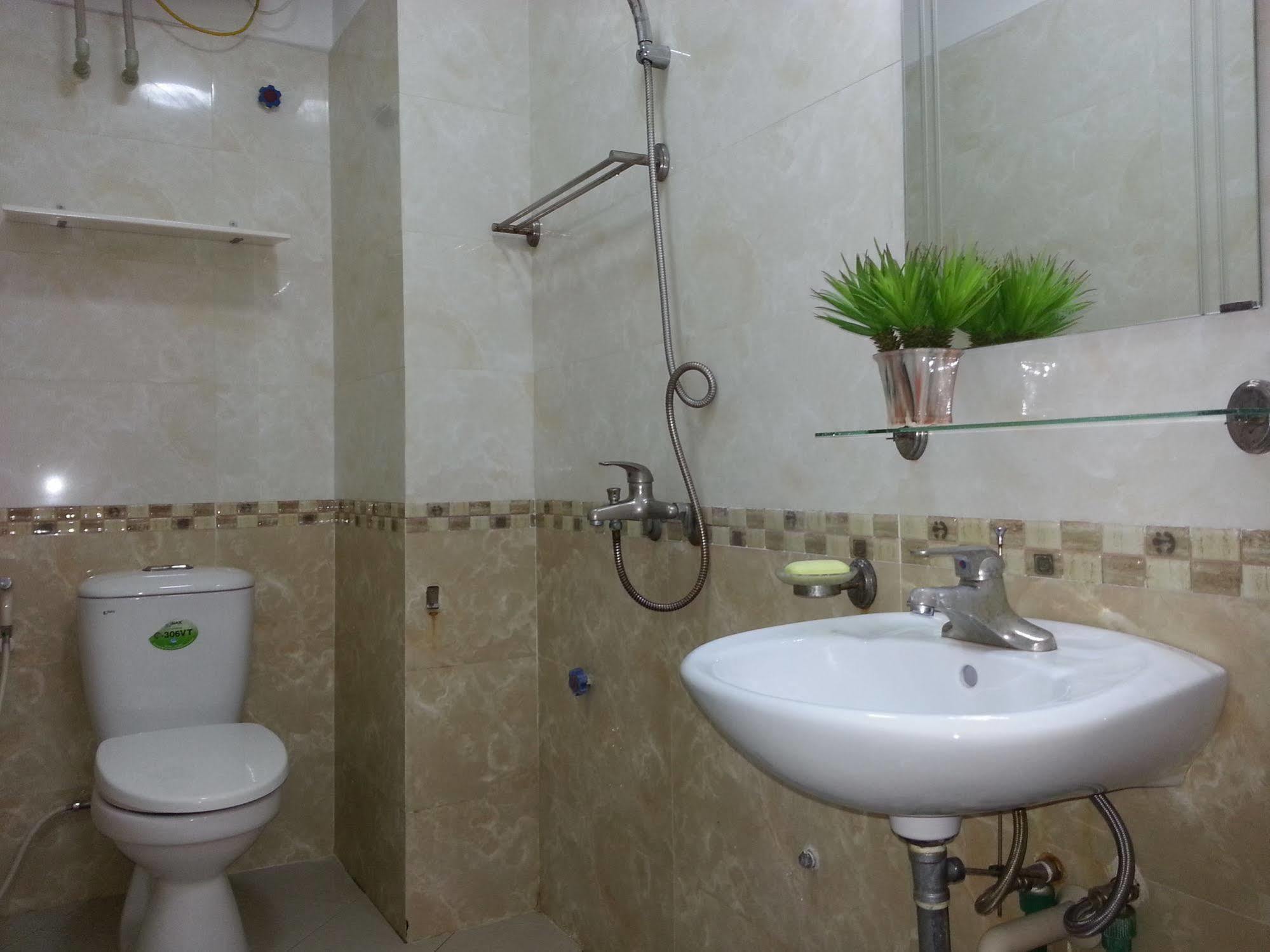 V-Studio Apartment 2 Hanoi Kültér fotó