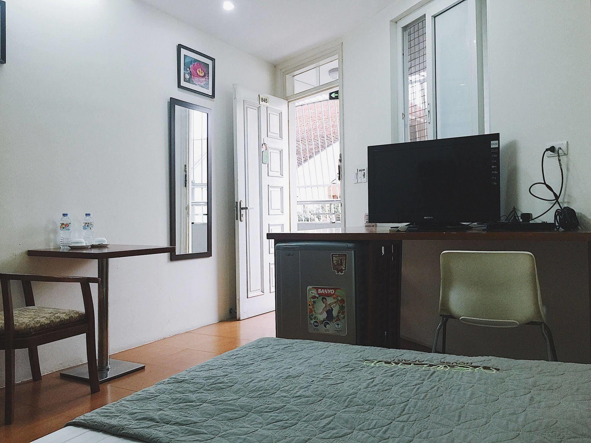 V-Studio Apartment 2 Hanoi Kültér fotó